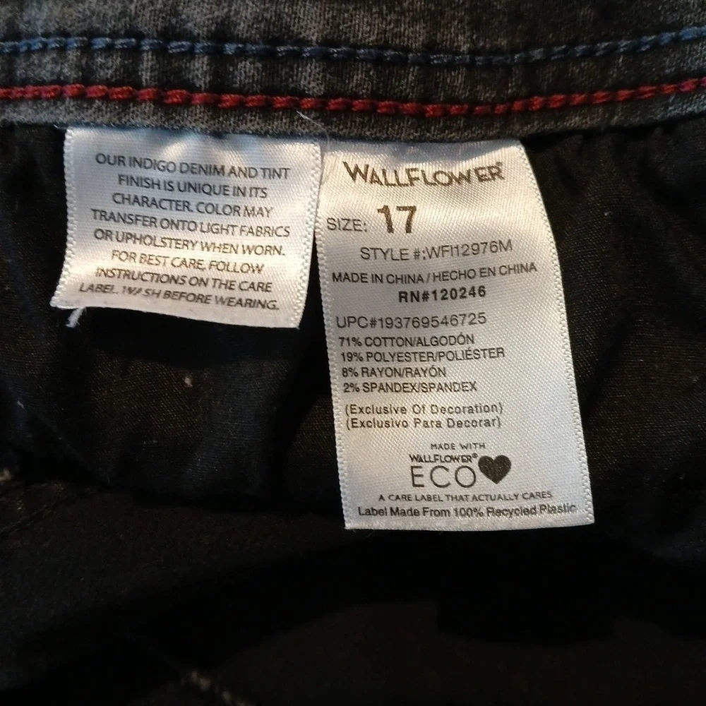Old Navy Size 17 Wallflower The Ultrafit Jeans‎ Stretch Black Denim Jeggings